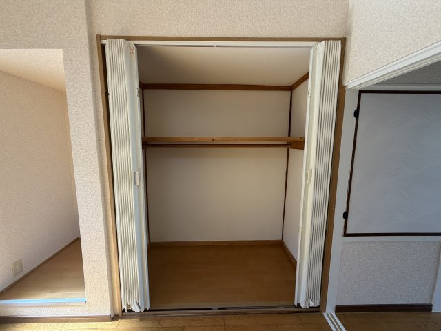 尼崎市三反田町２丁目のテラスの収納