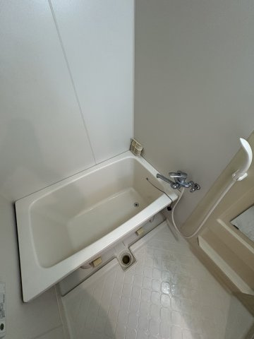 【浴室】ノベラ海岸通 