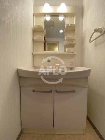 マインズ・コム南森町の独立洗面台|フジテラス南森町(旧:コーナーワン)　独立洗面化粧台