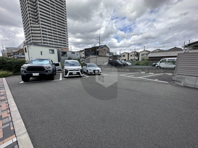 ボンメゾンの駐車場
