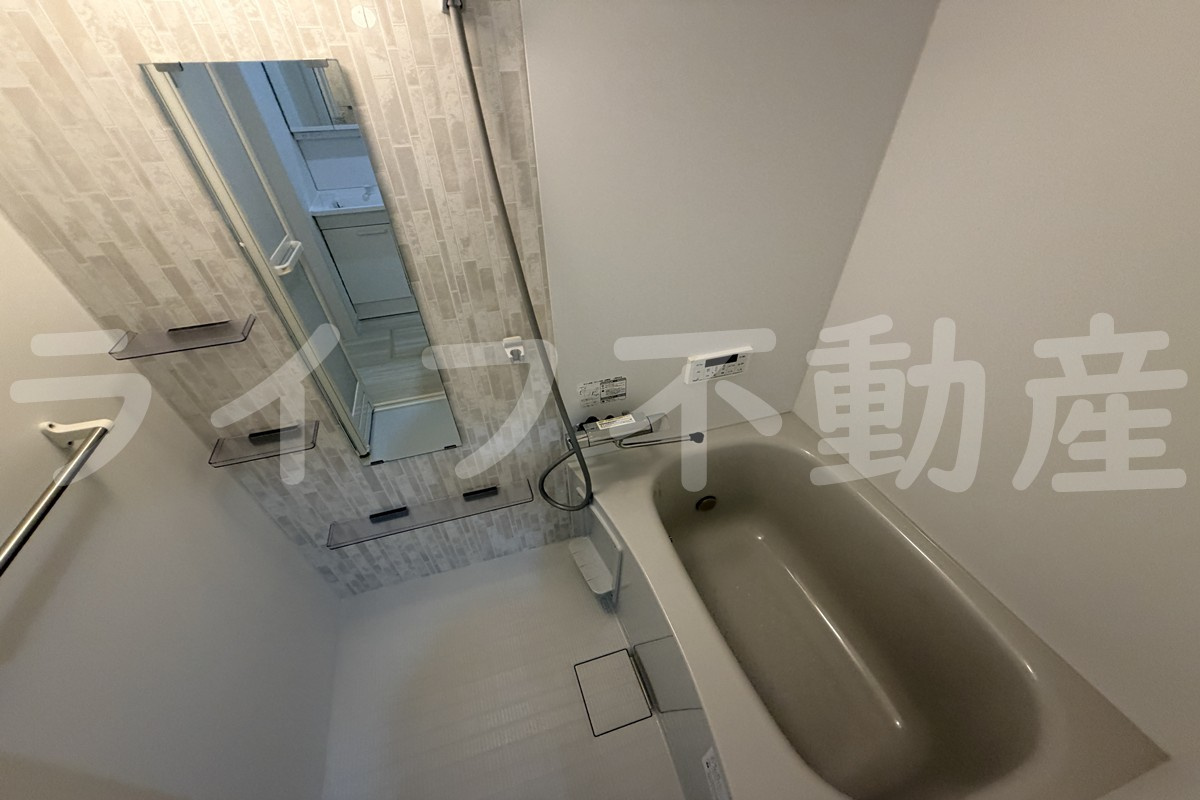 ロイヤルハイツ俊徳道の浴室|日々の暮らしに欠かせないお風呂です