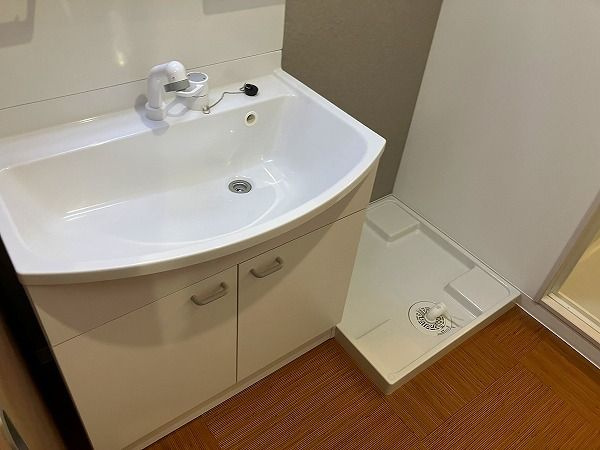Ｅ-Ｂｏｎｈｅｕｒ尼崎の洗面所