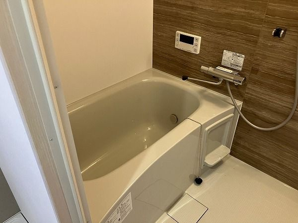 Ｅ-Ｂｏｎｈｅｕｒ尼崎の浴室