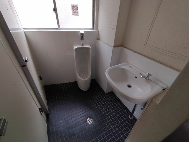 吹田市千里山月が丘の店舗事務所のその他共用部分