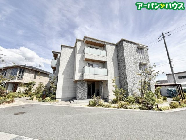 パピリオ・タウン C棟の外観