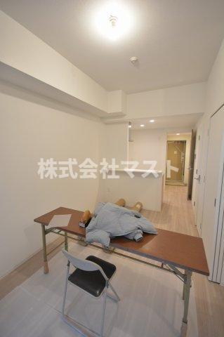 セレニテ難波グランデノールの居間・リビング