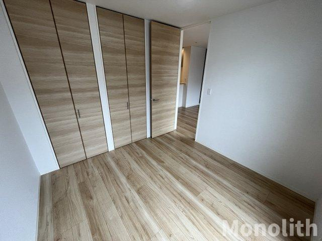 シャーメゾンシャルム磯上の洋室