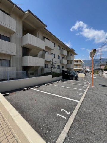 ヴェルテ皆賀の駐車場|駐車場
