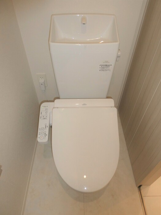 Ｄ－ＲＯＯＭ villaのトイレ|温水洗浄暖房便座