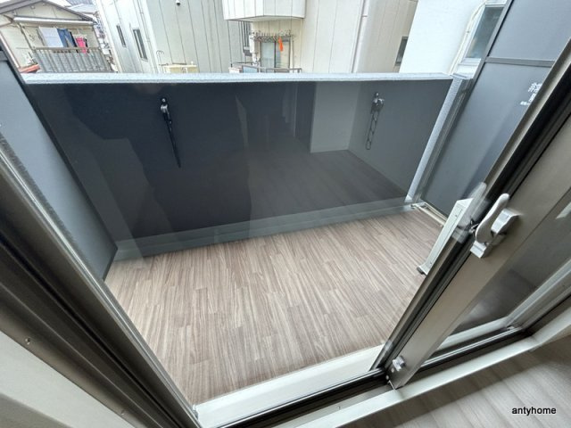 プレサンス海老江ジャルダン 仲介手数料無料のバルコニー