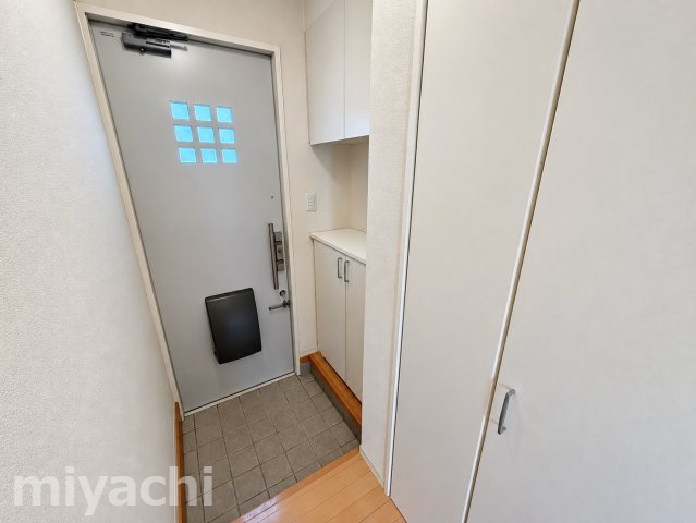 シャーメゾン石井Dの玄関