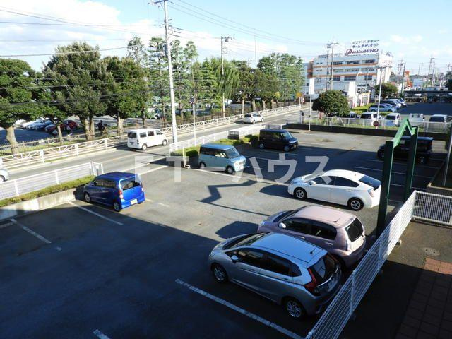 サンパティオの駐車場