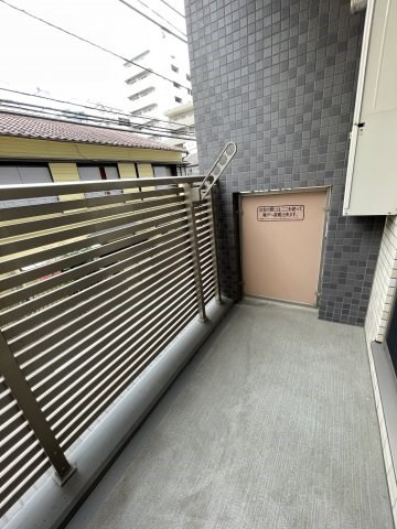 【バルコニー】スカイコート川崎西口 