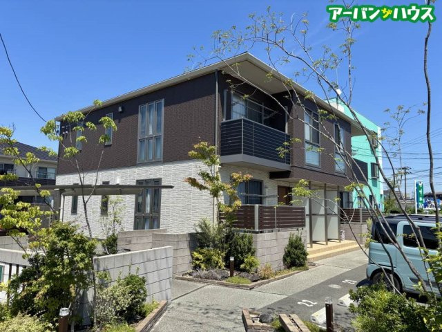 リズ老松 B棟の外観
