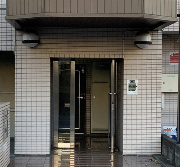 【エントランス】