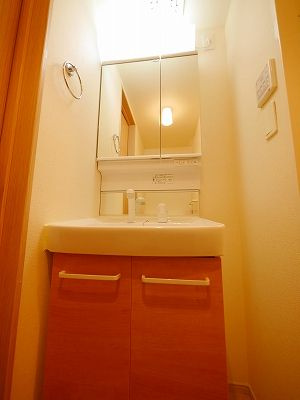 セレーノ用賀の洗面所|使いやすい洗面所です
