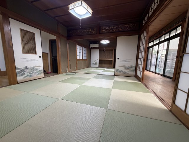 尼崎市立花町２丁目の一戸建ての寝室
