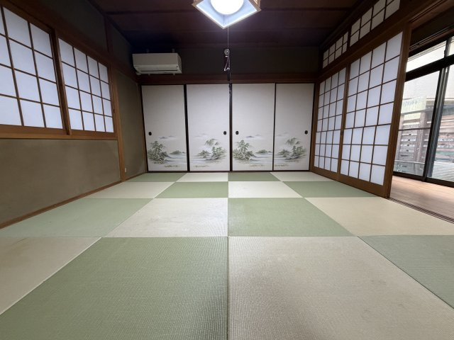 尼崎市立花町２丁目の一戸建ての内装
