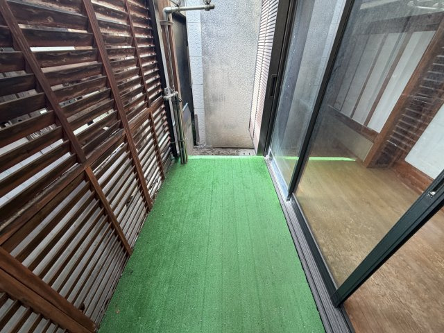 尼崎市立花町２丁目の一戸建てのバルコニー