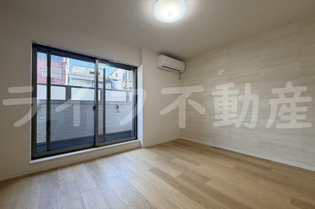ロイヤルハイツ俊徳道の内装|おしゃれな内装です