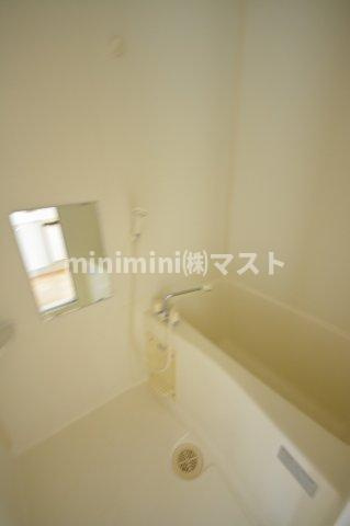 プレサンス梅田インテルノの浴室