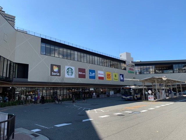 エヴィステージの周辺