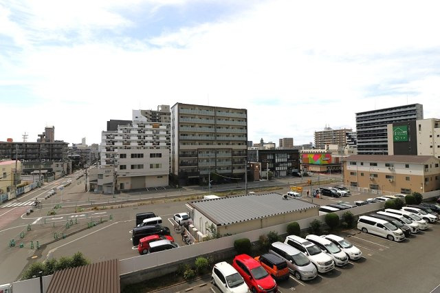 ファミールハイツ北大阪 ４号棟の展望