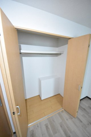 神戸市中央区熊内町９丁目のアパートの収納