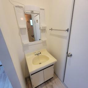 芦屋市浜町の賃貸マンションの洗面所