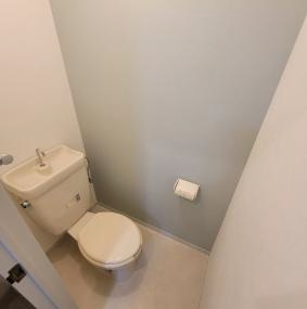 芦屋市浜町の賃貸マンションのトイレ