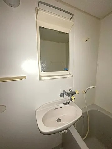 神戸市中央区熊内町４丁目の賃貸マンションの洗面所