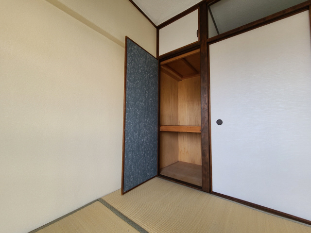 甲南灘コーポラスの収納