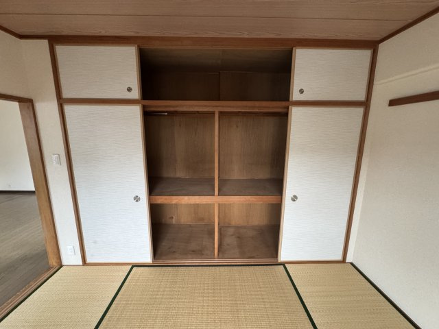 西宮市門戸東町の賃貸マンションの居間・リビング