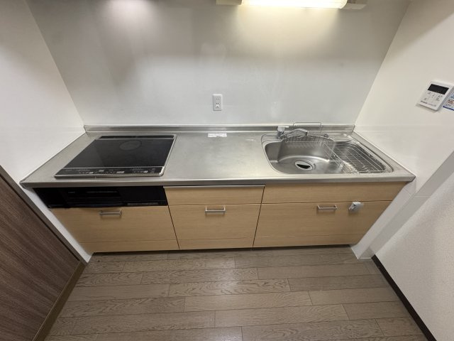西宮市門戸東町の賃貸マンションのキッチン