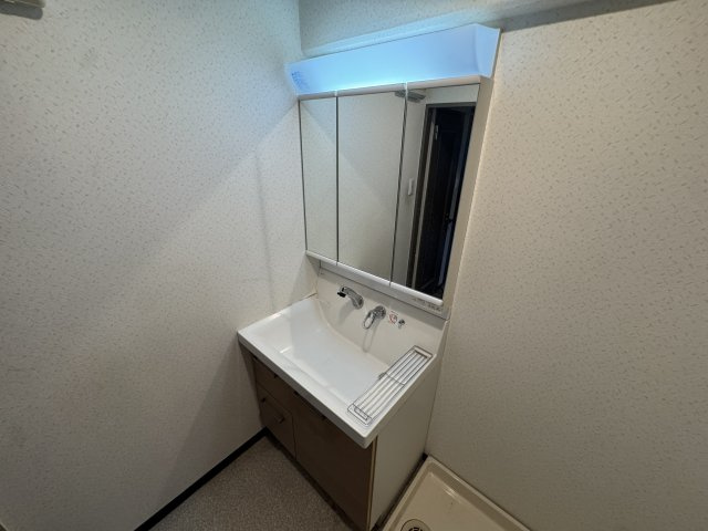 西宮市門戸東町の賃貸マンションの洗面所