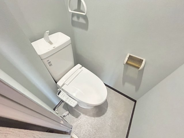 西宮市門戸東町の賃貸マンションのトイレ