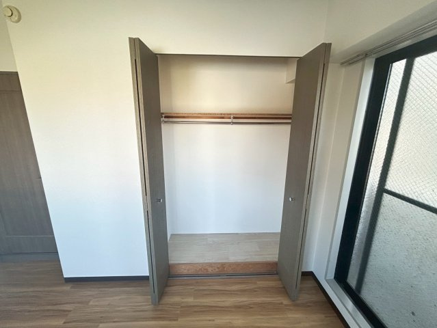 西宮市門戸東町の賃貸マンションの収納