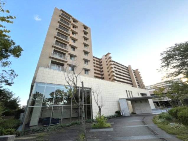 西宮市両度町の賃貸マンションの外観