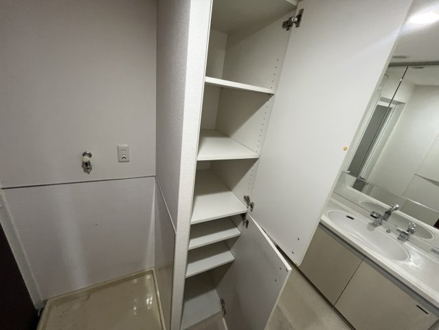 西宮市両度町の賃貸マンションの収納