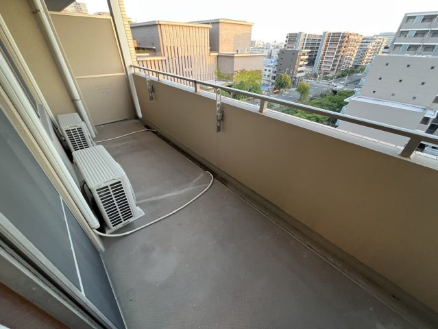 西宮市両度町の賃貸マンションのバルコニー