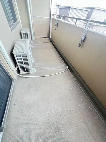西宮市両度町の賃貸マンションのバルコニー