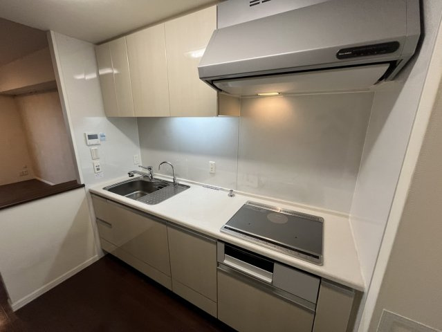 西宮市両度町の賃貸マンションのキッチン