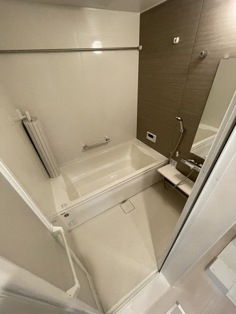 西宮市門戸荘のアパートの浴室