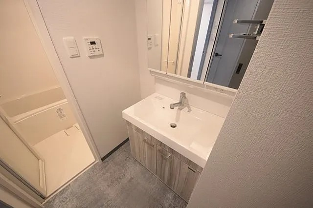 西宮市芦原町の賃貸マンションの洗面所