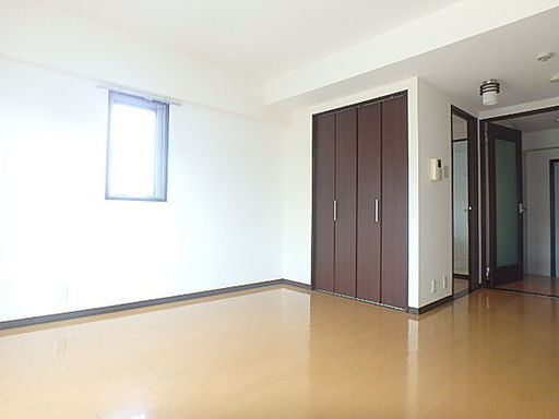 神戸市東灘区住吉宮町３丁目の賃貸マンションの居間・リビング