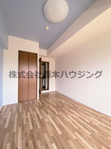 【洋室】 | 　メリックビル | ゆったりした洋室です