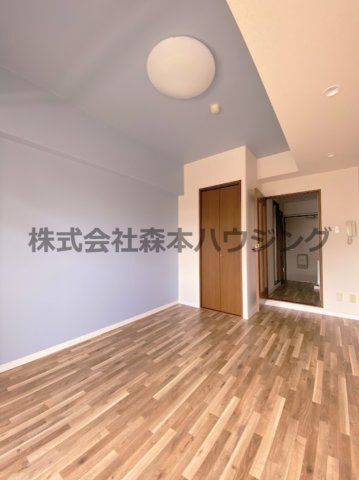 【洋室】 | 　メリックビル | 使い勝手のいい洋室です