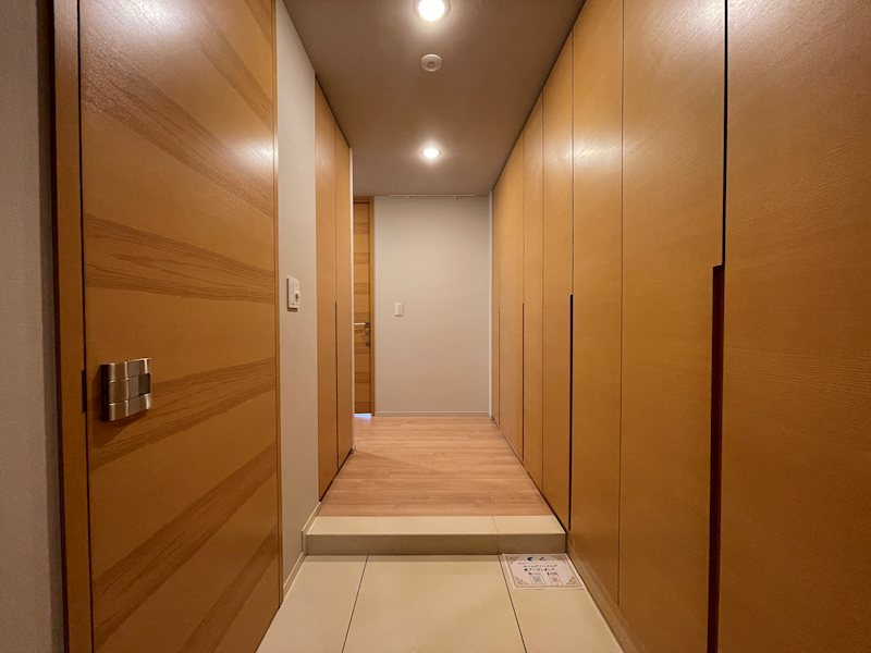 ブランズ渋谷常盤松のエントランス