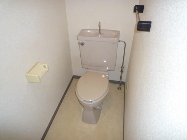 コスモスパジオ富士見台のトイレ|シンプルで使いやすいトイレです