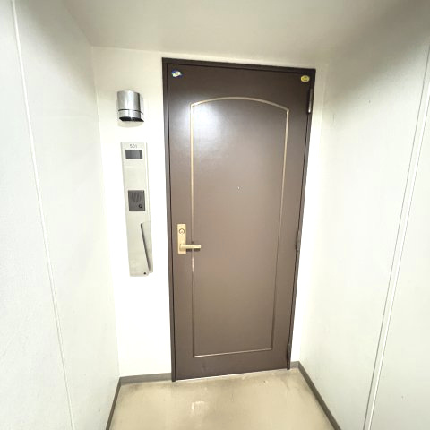 ハイライフ室蘭の玄関
